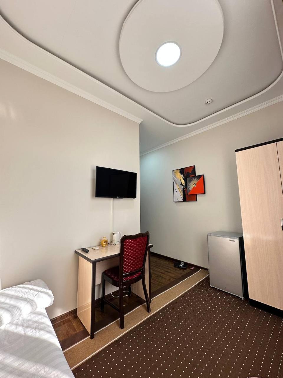 Hotel Aral Nukus Buitenkant foto