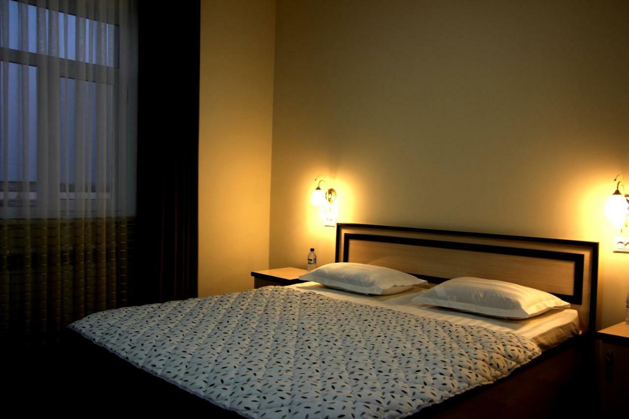 Hotel Aral Nukus Buitenkant foto