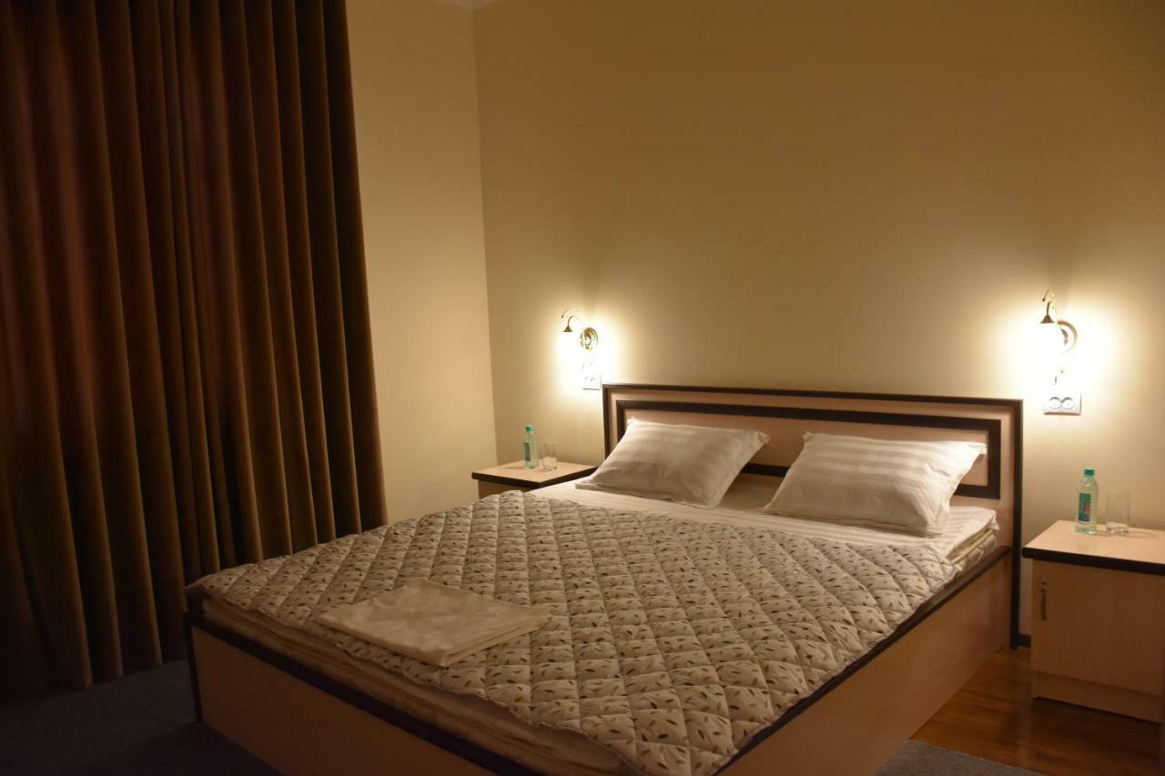 Hotel Aral Nukus Buitenkant foto